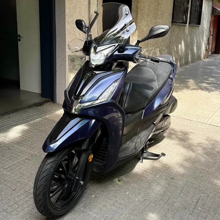 Kymco agencia de autos perviu